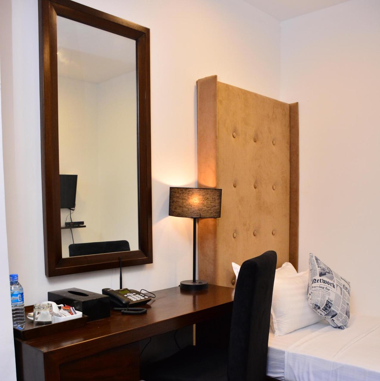 Bongo Stay Colombo Extérieur photo